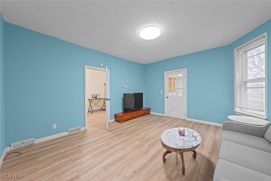 1411 E 47th Street, Cleveland, Ohio image 4