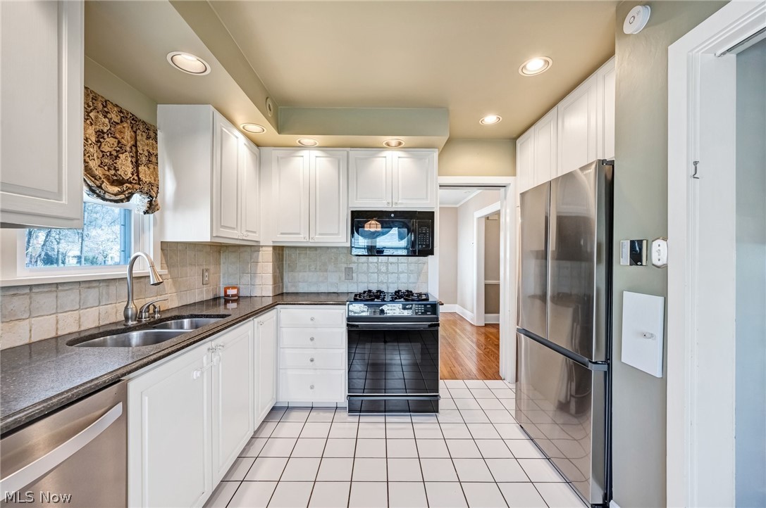 Wm T Arnos Belvoir Fairmont Su - Residential