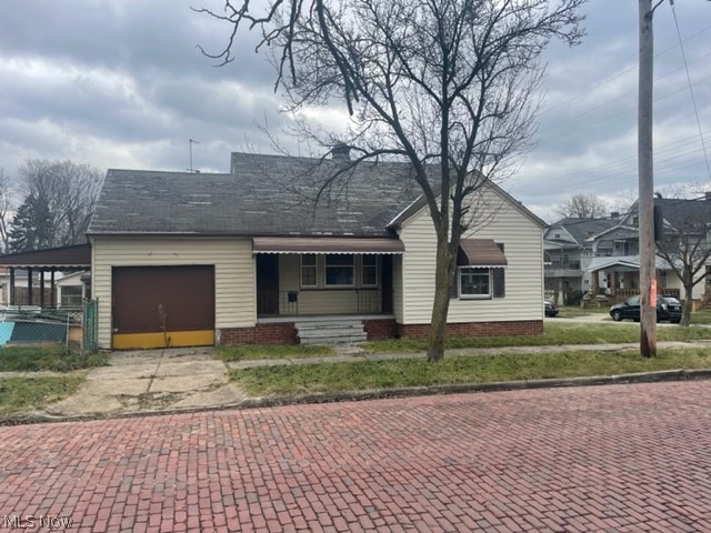 Single Family home 4 bedrooms, 2 bedrooms are tandem , finished basement , Attached garage with large fenced yard and covered patio and front cover porch . living room and eat in kitchen. Room in basement to make 2nd bathroom and also on 2nd floor. Home Needs some TLC Must see for yourself.Newer CPVC Plumbing , newer furnace and water heater.
