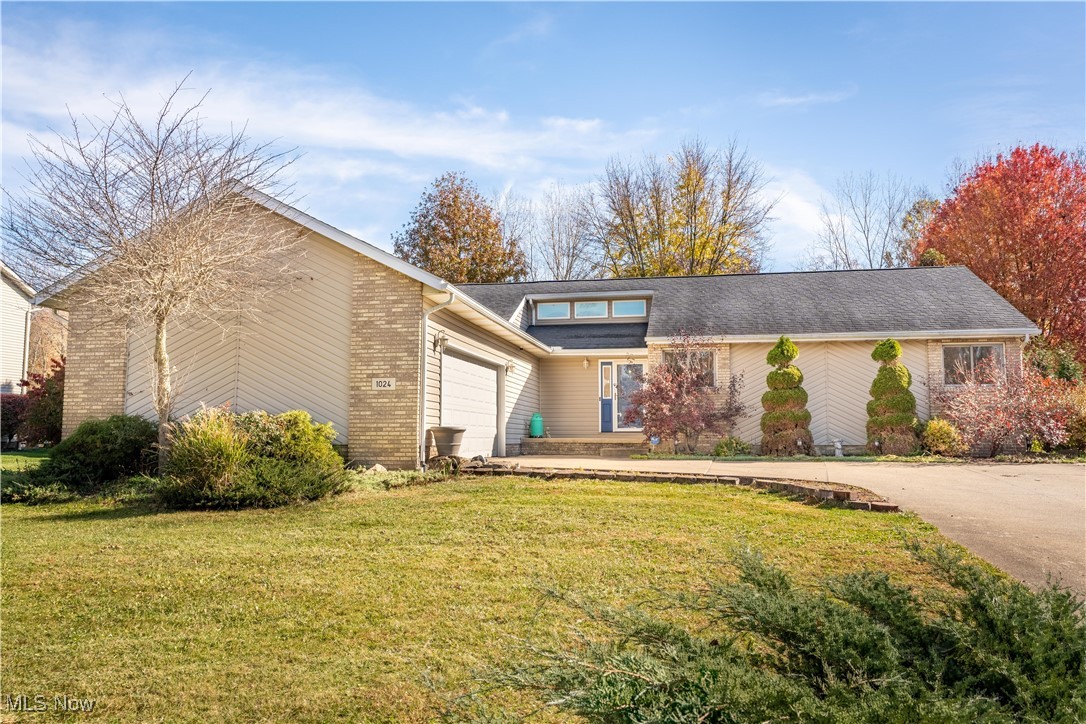 1024 Danielle Avenue, Louisville, Ohio image 1