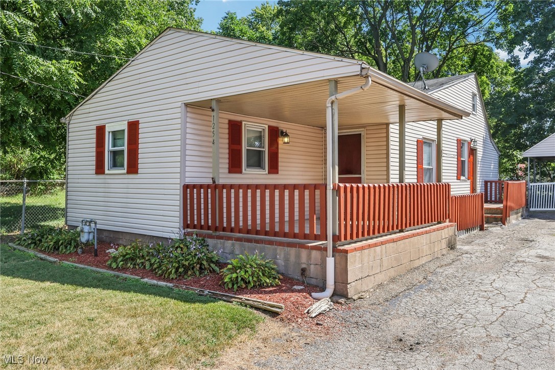Investor opportunity—four homes available as part of a portfolio package, all within walking distance of each other. Three properties are long-term tenant-occupied, AMHA-approved (Section 8), and one is vacant for immediate placement. Tenants pay all utilities and maintain lawn care, making this a low-maintenance, income-producing investment. Total of 4 properties can be sold as a package deal. 1254 Welsh Ave. Akron, OH 44314, 1295 Kohler Ave. Akron, OH 44314, 2518 30th St. SW Akron, OH 44314 and 2253 East Ave. Akron, OH 44314. Both 1254 Welsh and 1295 Kohler have new roofs Sept. 2025.
