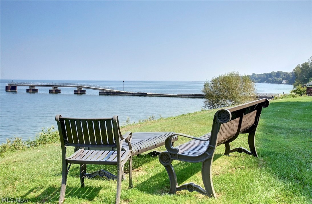 Beach House Condo - Residential