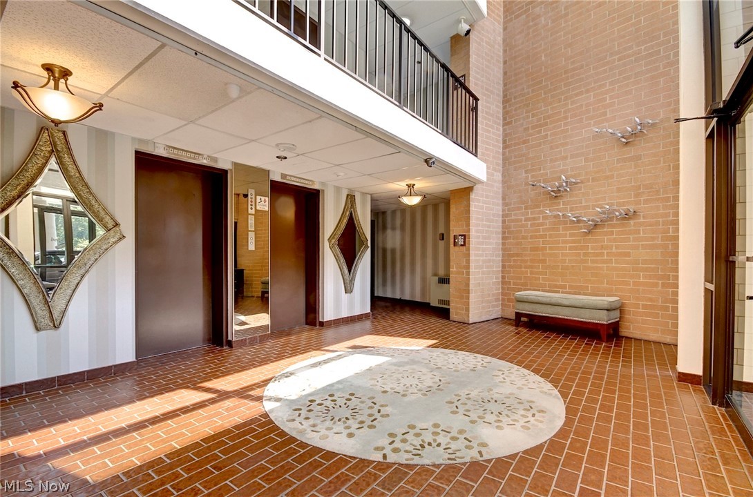 Beach House Condo - Residential