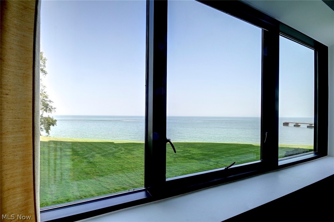 Beach House Condo - Residential