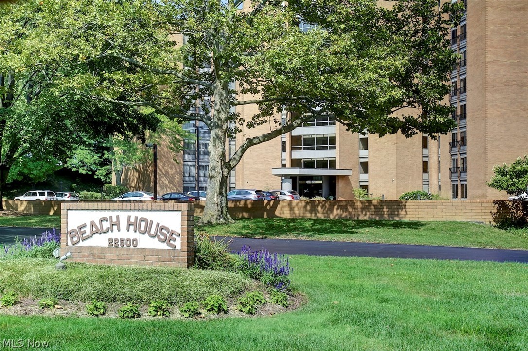 Beach House Condo - Residential
