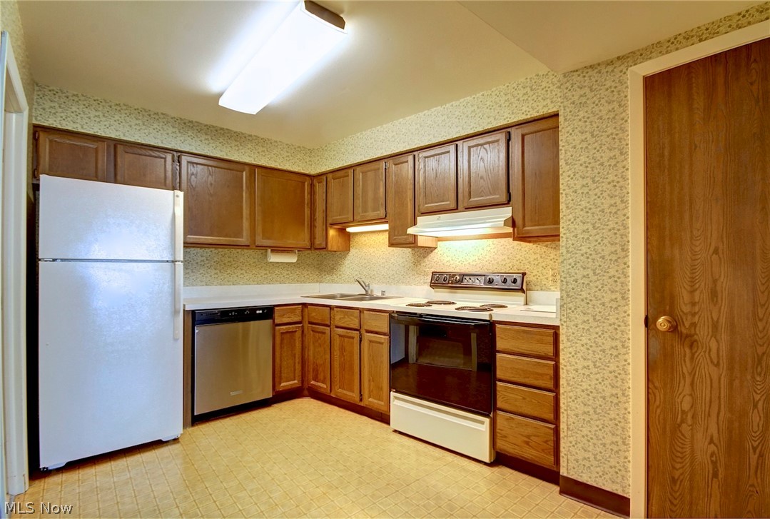 Beach House Condo - Residential