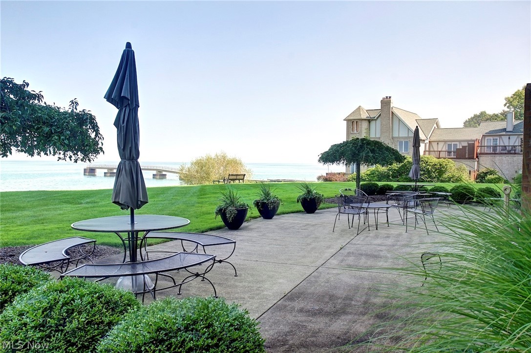 Beach House Condo - Residential