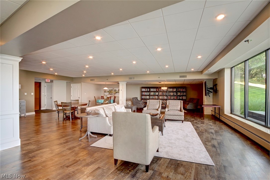 Beach House Condo - Residential