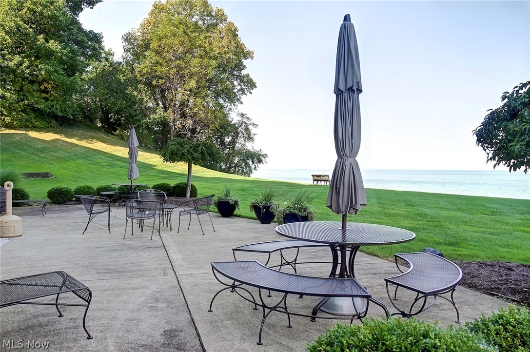 Beach House Condo - Residential