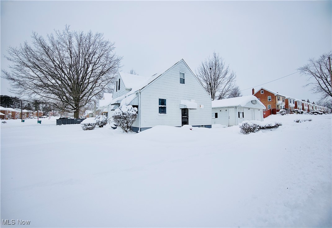 Maple Heights - Residential