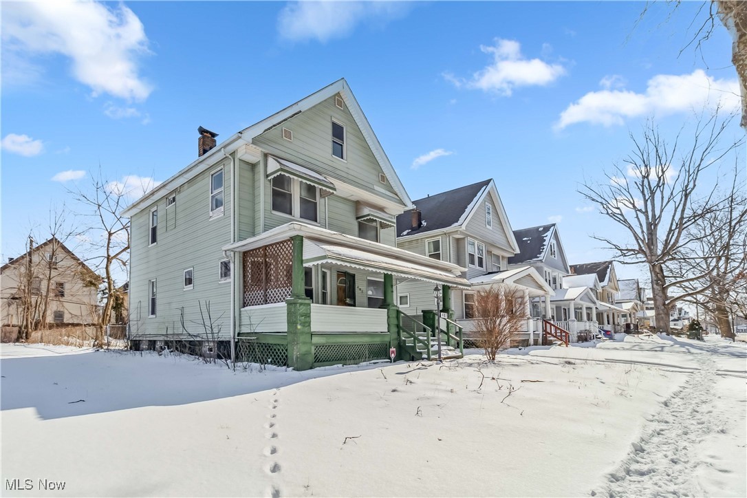 487 E 124th Street