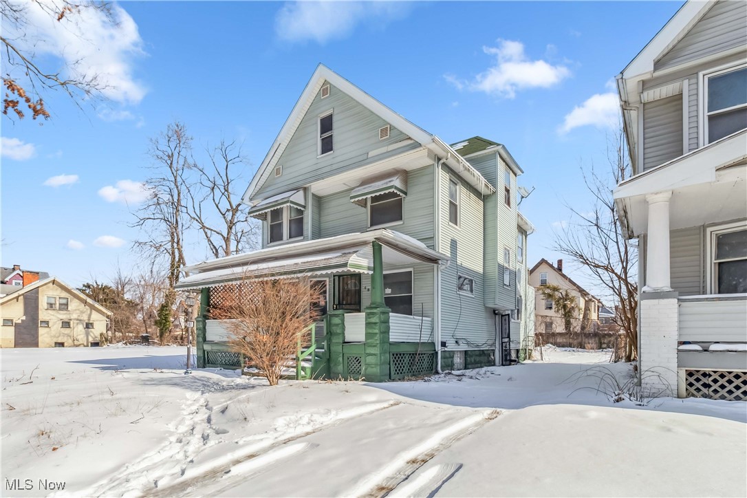 487 E 124th Street