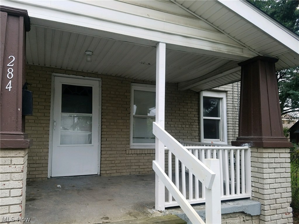 Huge duplex! These units are like living in a house but with no maintenance. This large unit is part of a small attached community of nine units. Each unit is like living in your own home. The huge backyard fenced in backyard is shared with all the residents. The bedrooms are spacious with the largest bedroom have two closets. The units each of one bath, two bedrooms, living room, dining room, kitchen with access to backyard, and there own separate basement with laundry hookup. Background checks are required. Screen for criminal and eviction history.