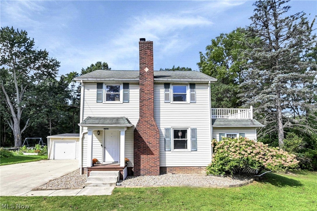 4074 Darrow Road
