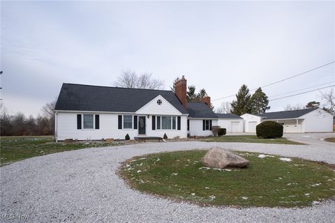 Tiny photo for 970 S Chillicothe Road, Aurora, OH 44202 (MLS # 5178096)