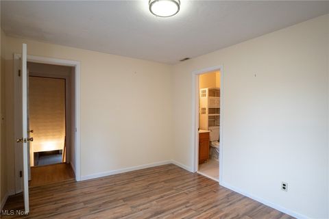 Tiny photo for 970 S Chillicothe Road, Aurora, OH 44202 (MLS # 5178096)