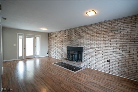 Tiny photo for 970 S Chillicothe Road, Aurora, OH 44202 (MLS # 5178096)