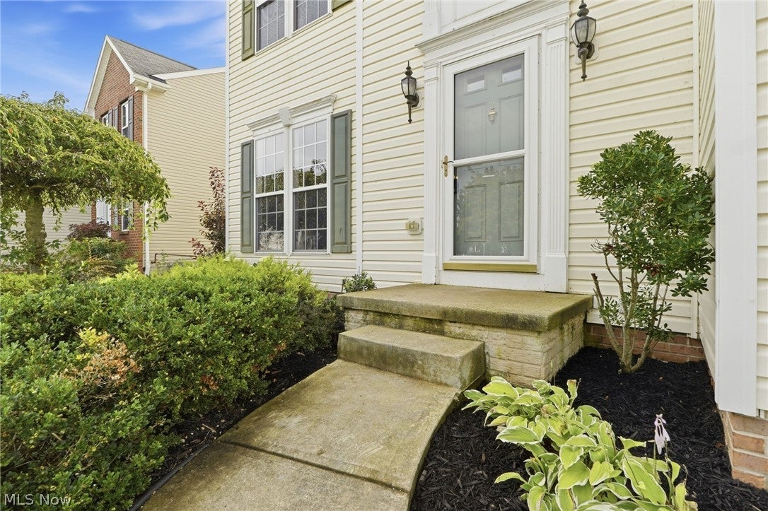 101 Colonial Drive