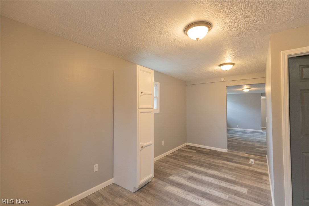 Downs & Hintons 02 Acreage - Residential