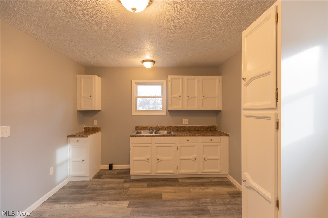 Downs & Hintons 02 Acreage - Residential