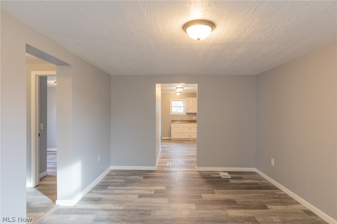 Downs & Hintons 02 Acreage - Residential