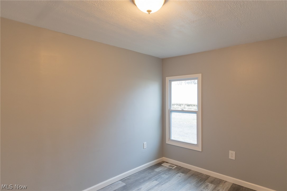 Downs & Hintons 02 Acreage - Residential