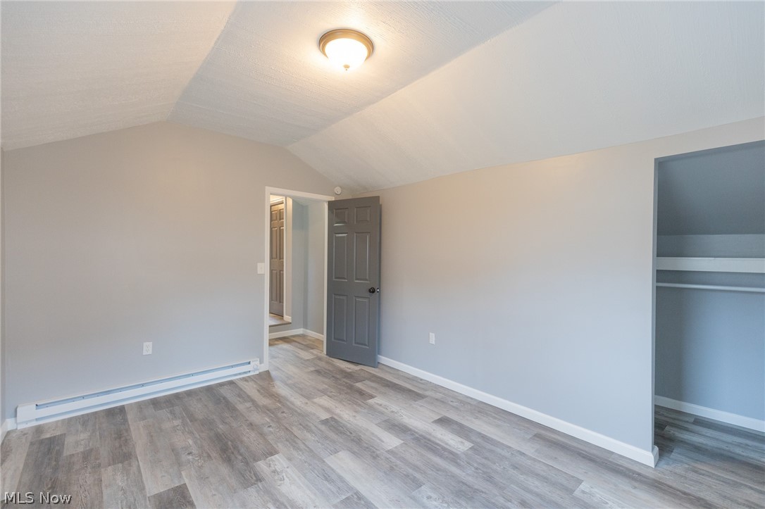 Downs & Hintons 02 Acreage - Residential