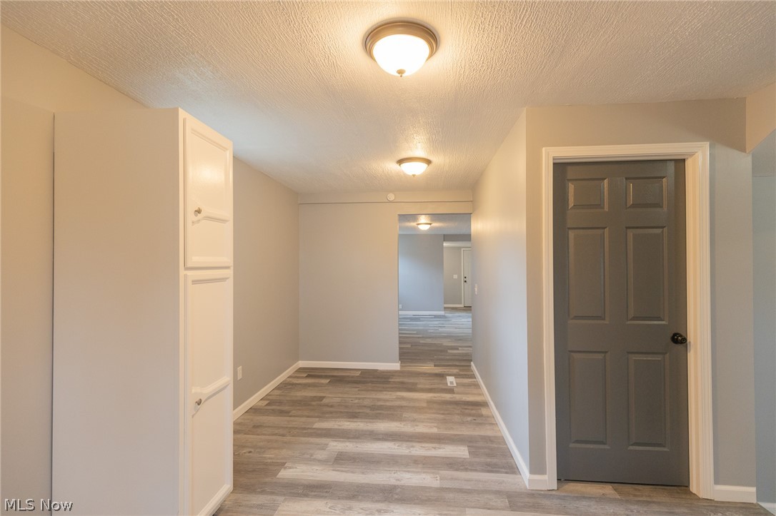 Downs & Hintons 02 Acreage - Residential