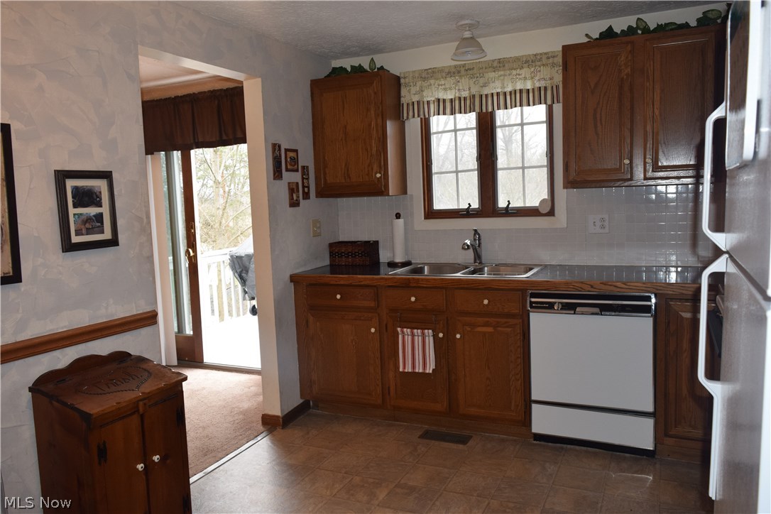 Broken Fence Estate #2 - Residential