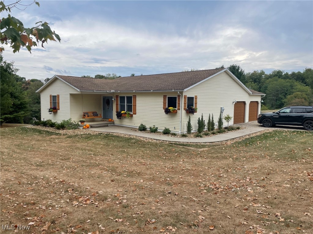 You have to come see this BEAUTIFUL, fully remodeled home on 5.7 acres in West Muskingum School district!
Owner is a licensed real estate agent in the state of Ohio.