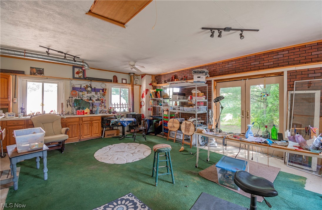 Rose Acres Allotment - Residential