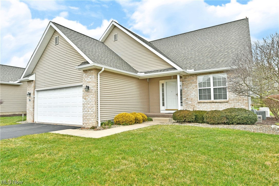 Villas at the Bluffs Condos - Residential