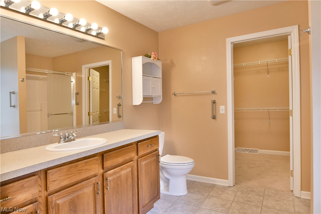 Villas at the Bluffs Condos - Residential