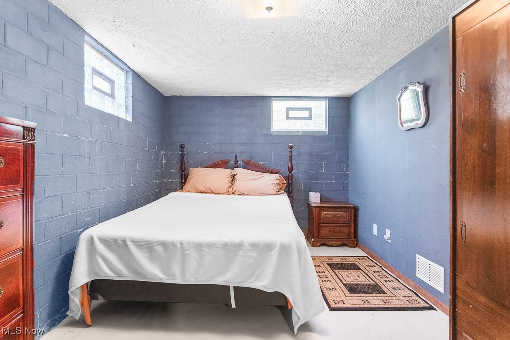 1471 Inwood Road, Alliance, Ohio image 35