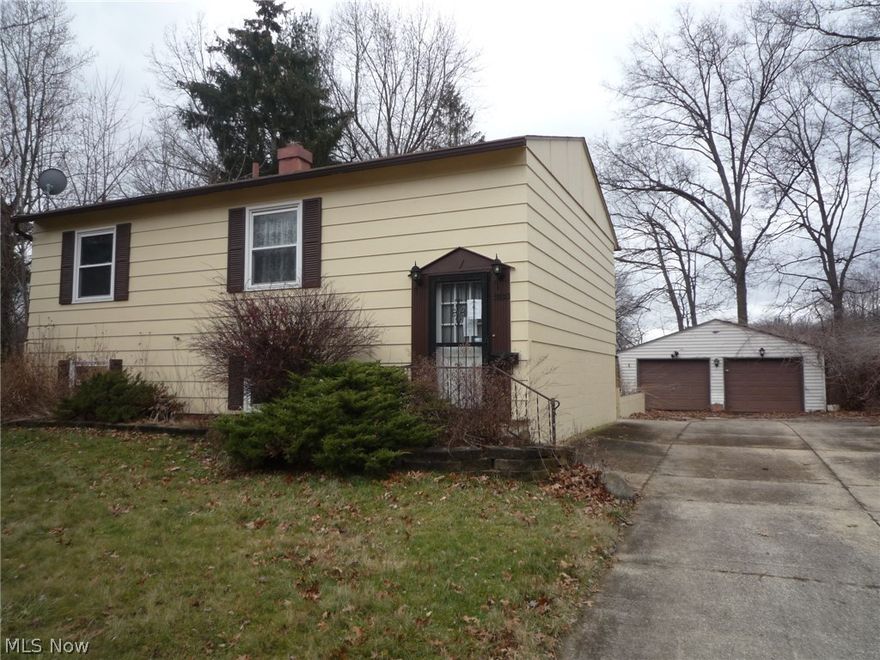 3 Bedroom 2 Bath Stow Bi Level with Family Room and 2 Car Detached Garage. Nice big lot!  This is a Fannie Mae owned property.