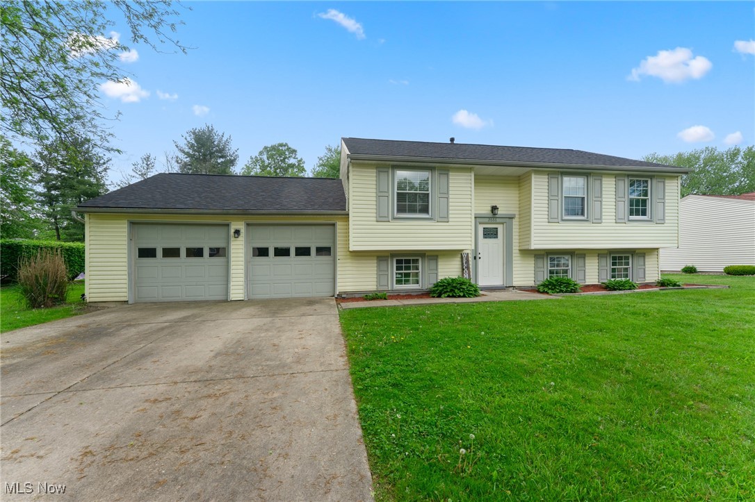 2666 Elizabeth Drive, Warren, Ohio image 21