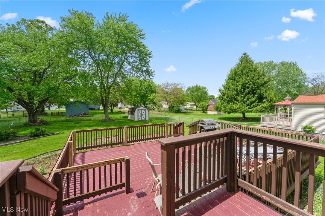 2666 Elizabeth Drive, Warren, Ohio image 20