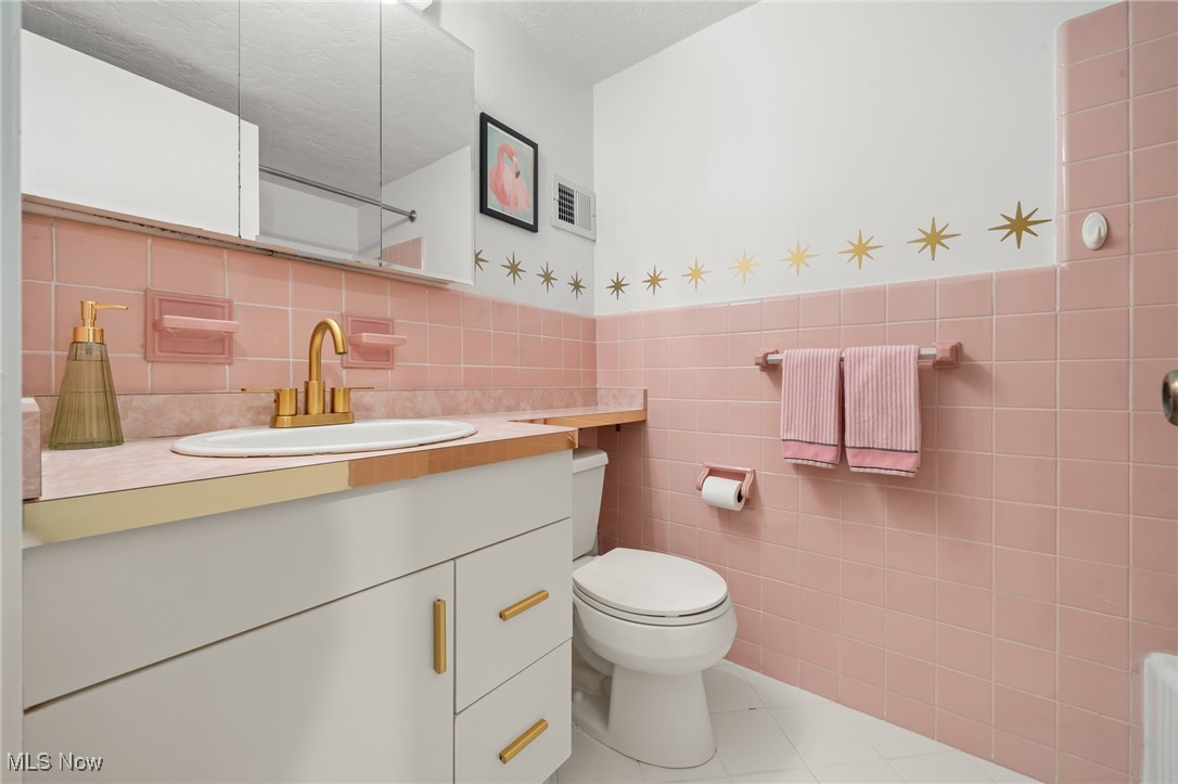 Berkshire Condo - Residential