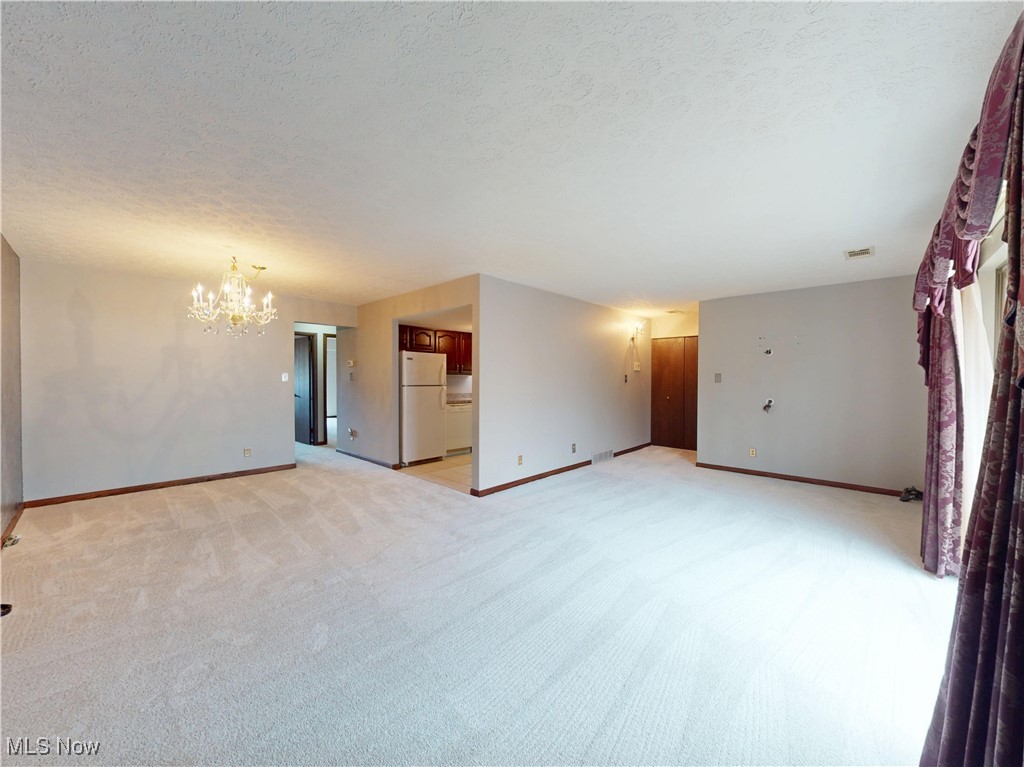 6885 Carriage Hill Drive #E67, Brecksville, Ohio image 9