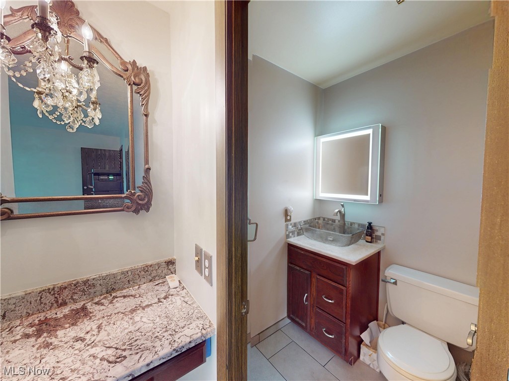 6885 Carriage Hill Drive #E67, Brecksville, Ohio image 25