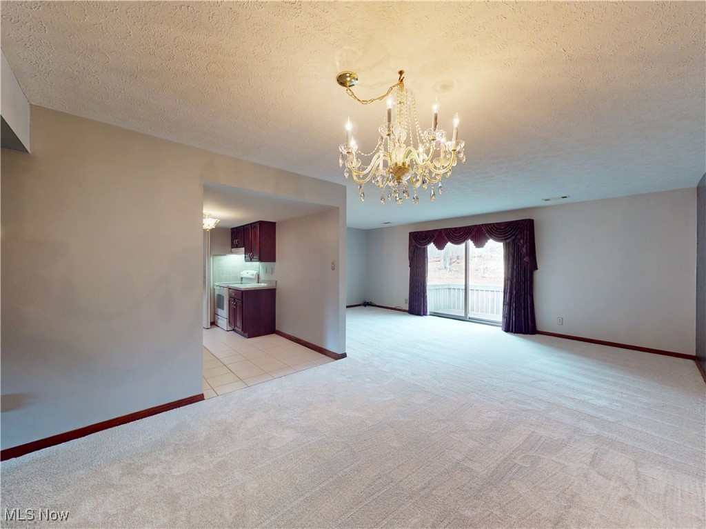 6885 Carriage Hill Drive #E67, Brecksville, Ohio image 12