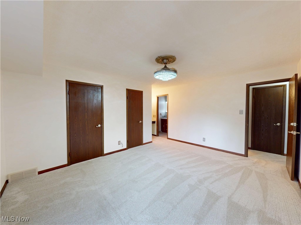 6885 Carriage Hill Drive #E67, Brecksville, Ohio image 8