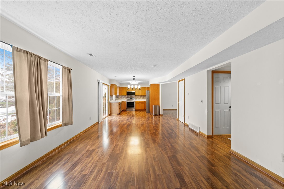 2528 Clearwater Lane #18, Painesville, Ohio image 16