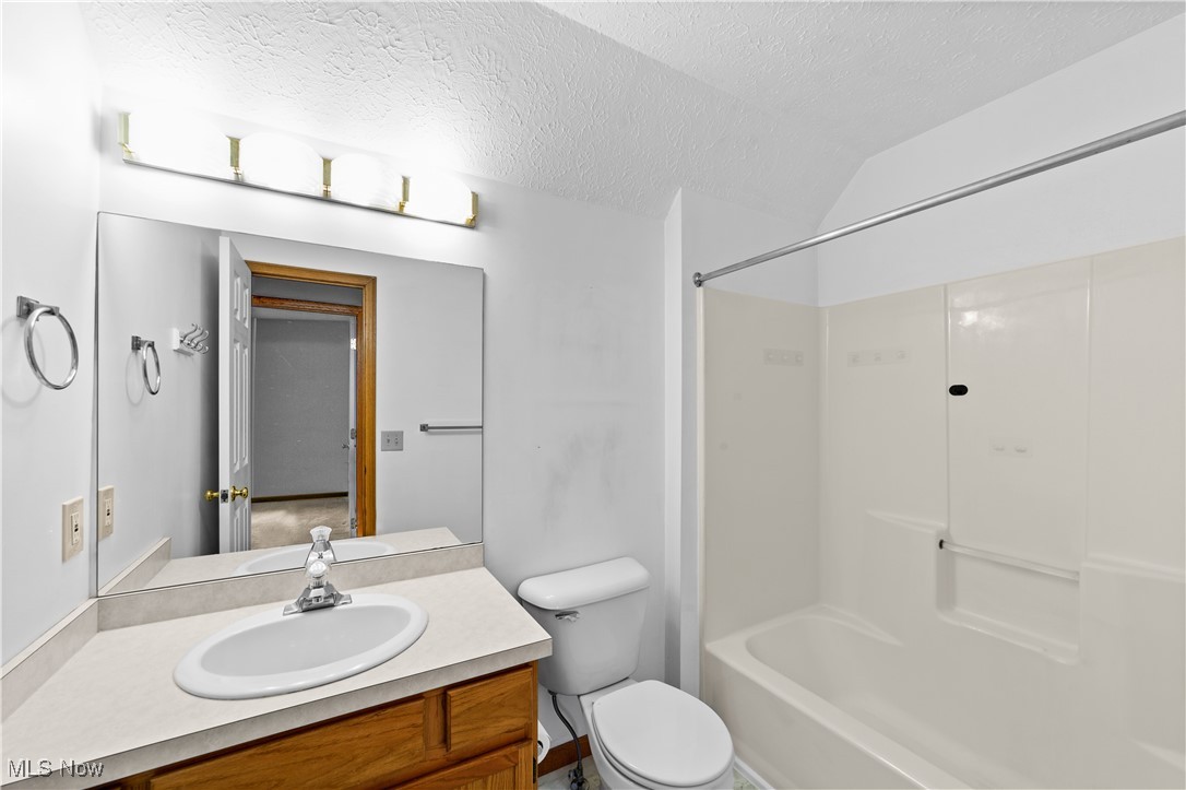 2528 Clearwater Lane #18, Painesville, Ohio image 23