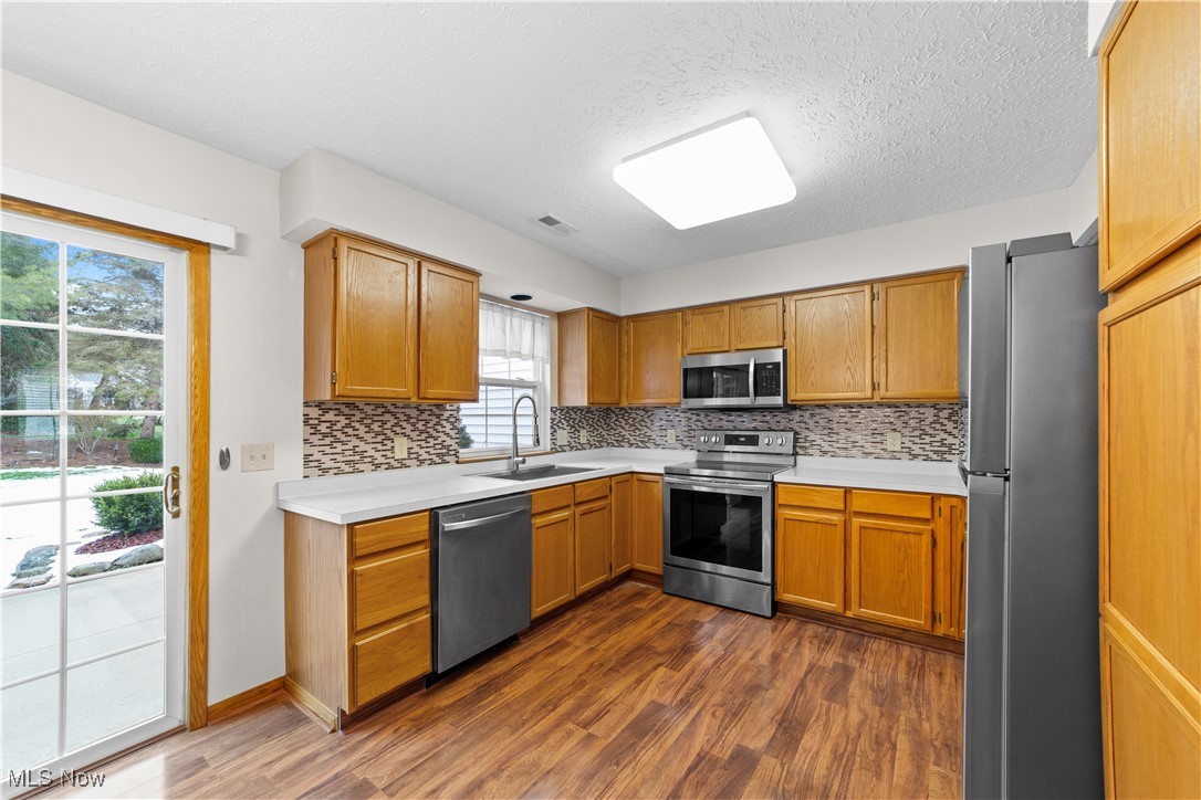 2528 Clearwater Lane #18, Painesville, Ohio image 11