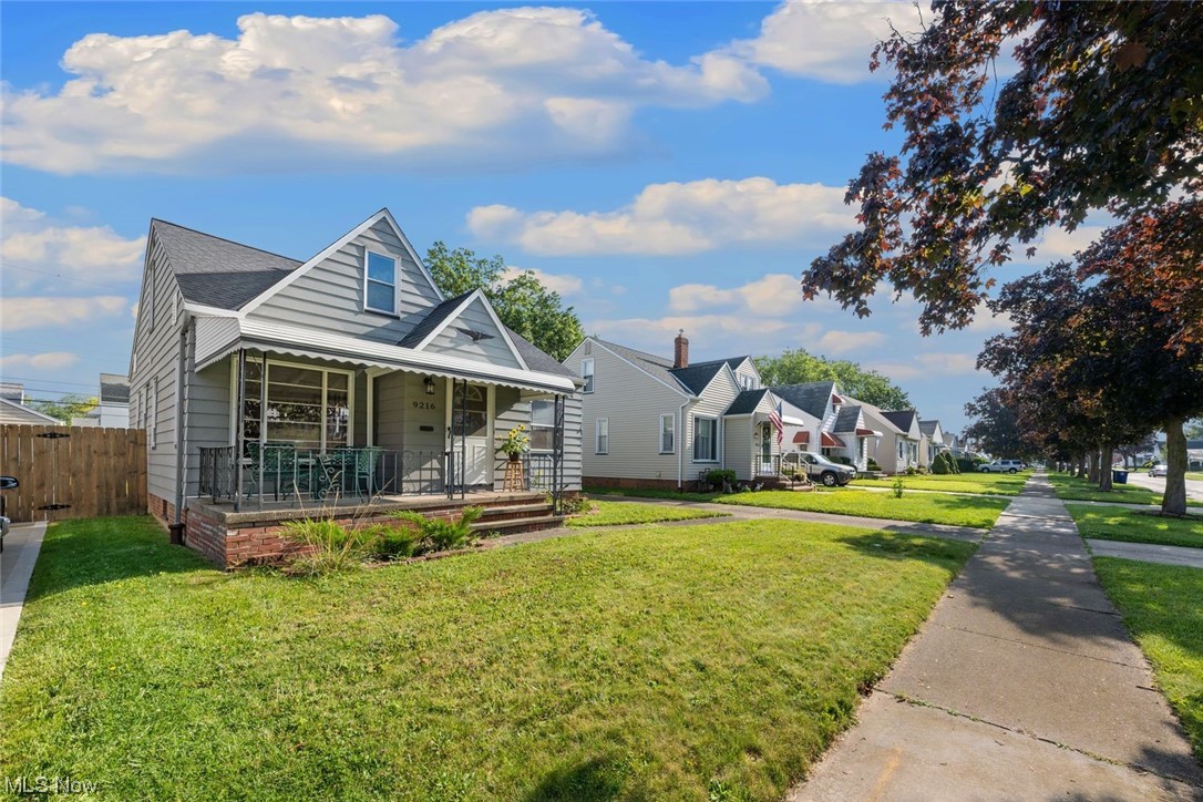 Memphis Villas - Residential