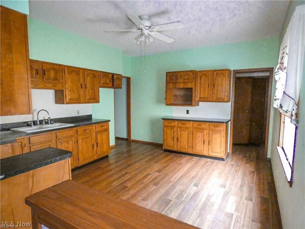Photo of 3864 E 52nd Street, Newburgh Heights, OH 44105 (MLS # 5217581)