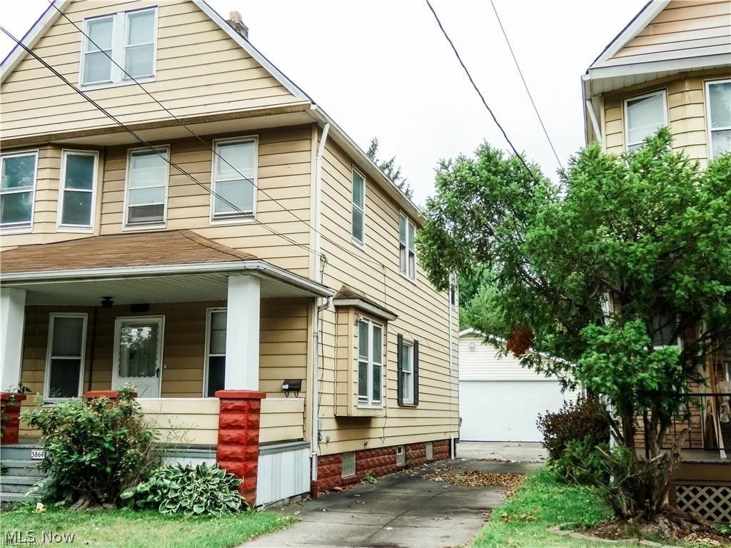 Photo of 3864 E 52nd Street, Newburgh Heights, OH 44105 (MLS # 5217581)