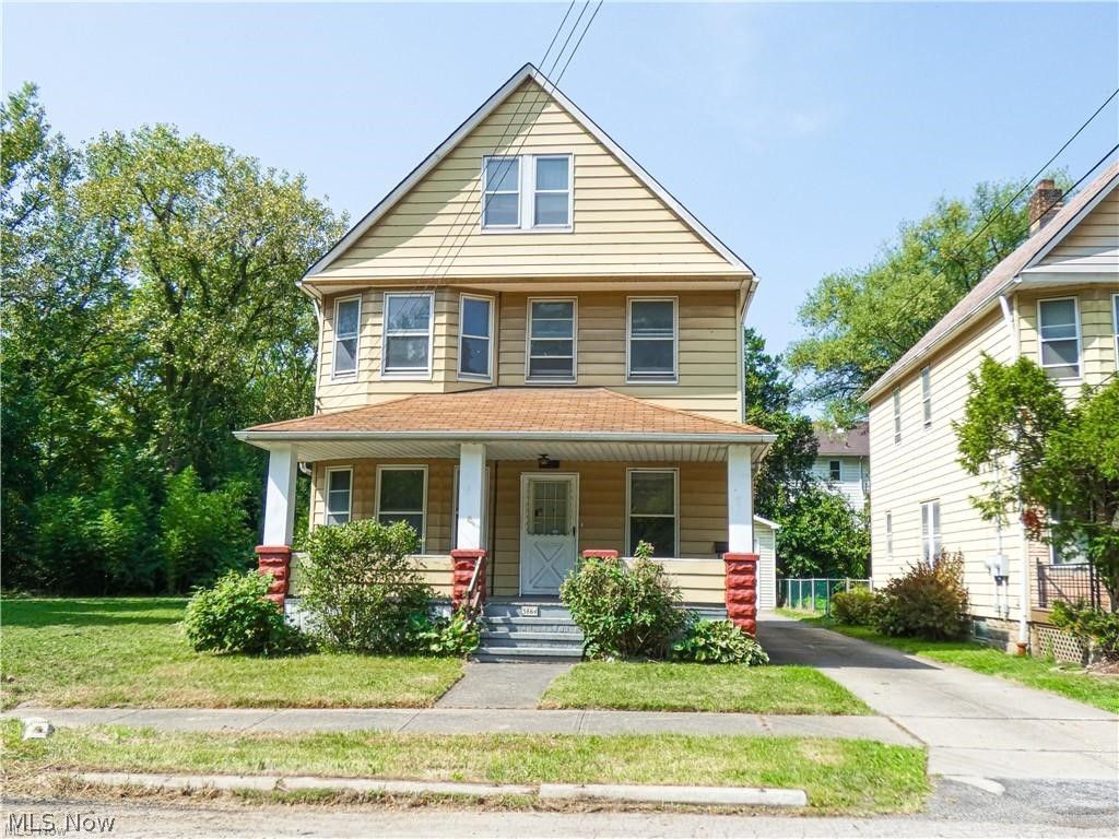 Photo of 3864 E 52nd Street, Newburgh Heights, OH 44105 (MLS # 5217581)
