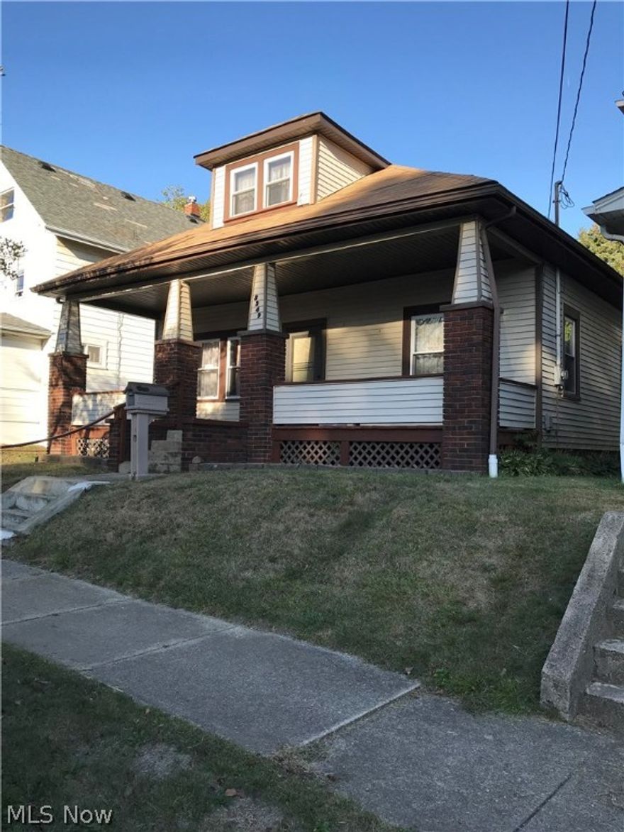 You really won't want to pass this gem up!  Well maintained, lots of room, newer windows, updates throughout, paved drive, partially fenced yard with shed in back.
Large front porch, appliances stay. 
Ready to move in!